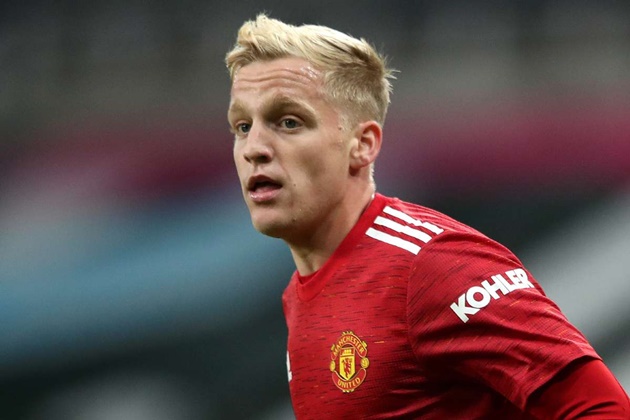 Cavani and Greenwood to lead the attack against Roma; Pogba, McTominay and Van de Beek in midfield to end semi-final - Bóng Đá