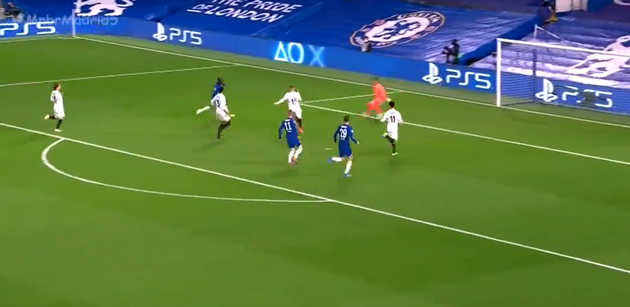 Timo Werner-N’Golo Kanté combination forces yet another Thibaut Courtois intervention - Bóng Đá
