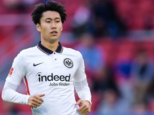 Kamada trong màu áo Frankfurt.