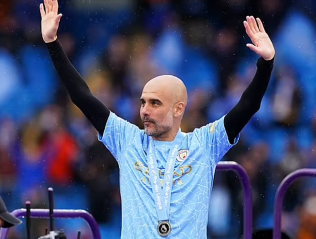 Pep giúp Man City vô địch Premier League.