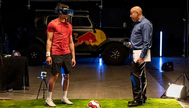 the Liverpool ace is the star of a new Red Bull documentary that captures him on a pioneering vision training regime - Bóng Đá