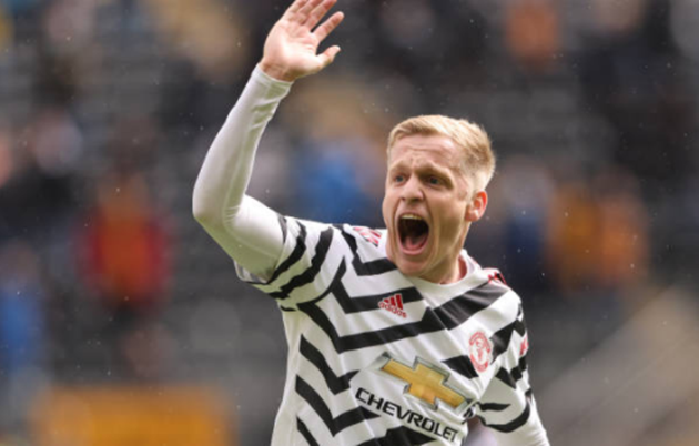 Van De Beek returns to Man Utd pre-season training after Euro 2020 - Bóng Đá