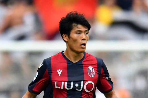 Fabrizio Romano: Takehiro Tomiyasu 'really tempted' by Tottenham transfer - Bóng Đá