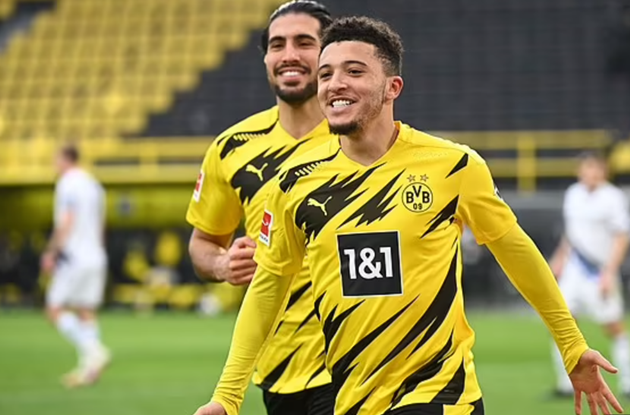 Sancho trong màu áo Dortmund.
