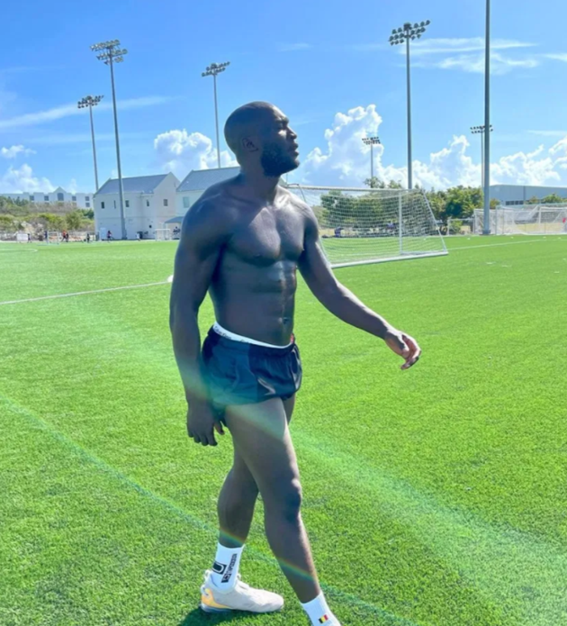  Romelu Lukaku works out in Florida sun - Bóng Đá