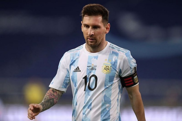 Messi trong màu áo tuyển Argentina.