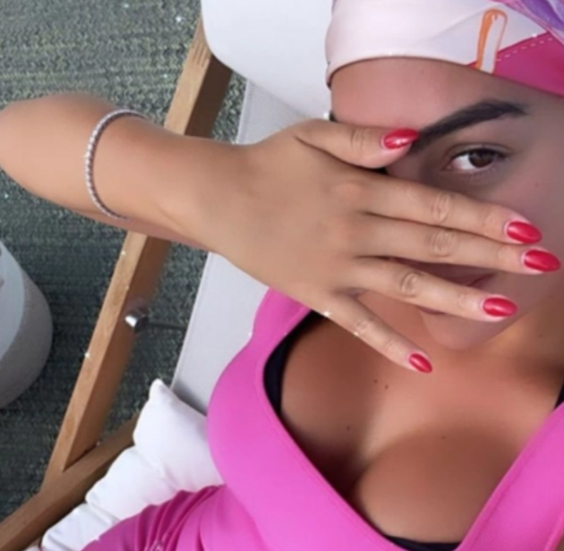 Cristiano Ronaldo’s girlfriend Georgina Rodriguez shows off bikini body in sexy bed - Bóng Đá