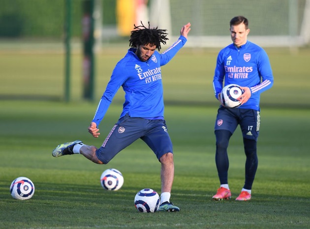 Elneny trong màu áo Arsenal.