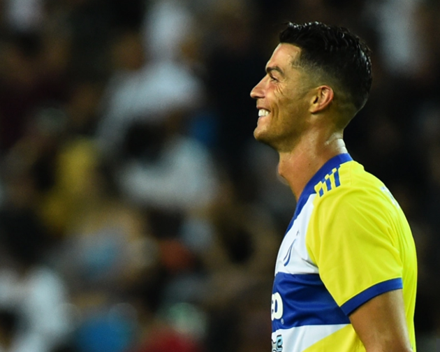Cristiano Ronaldo rips off shirt and celebrates scoring 90th minute winner for Juventus - Bóng Đá