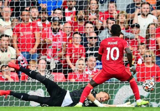 Liverpool đa dạng hóa các bài tấn công.