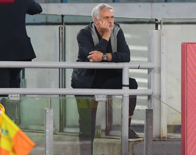 Jose Mourinho is SENT OFF - Bóng Đá
