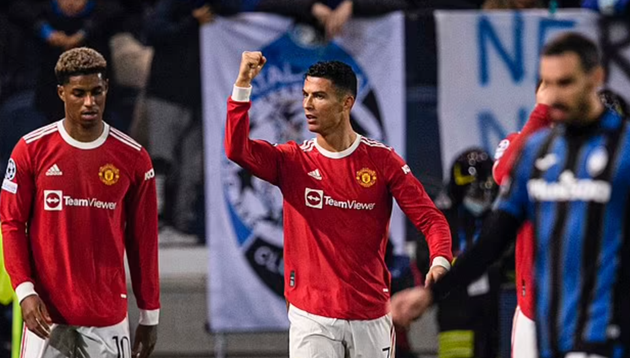Ronaldo lập cú đúp trước Atalanta.