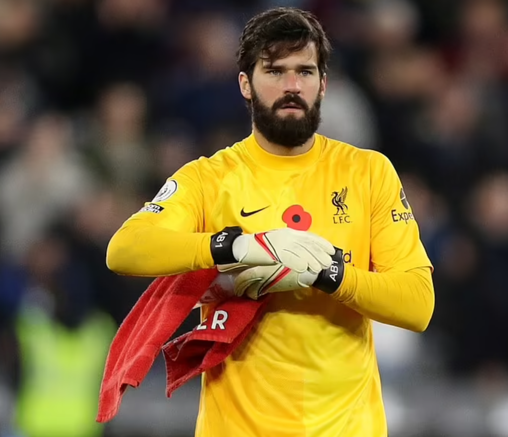 ‘REALLY POOR’: BBC PUNDIT THINKS ONE LIVERPOOL PLAYER WAS HOPELESS AGAINST WEST HAM (Alisson Becker) - Bóng Đá