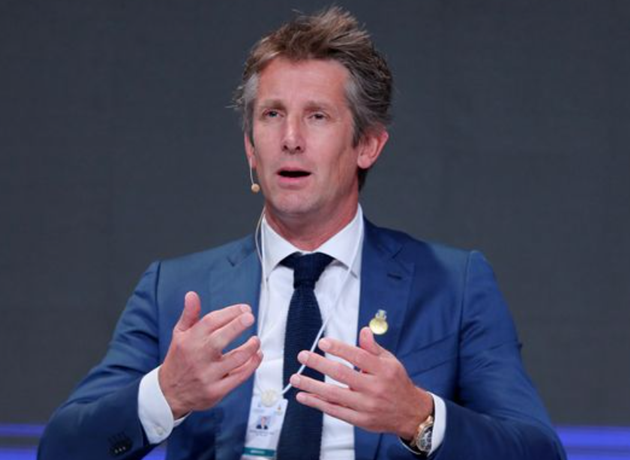 Ajax CEO Edwin van der Sar has been linked with an executive role at Manchester United - Bóng Đá