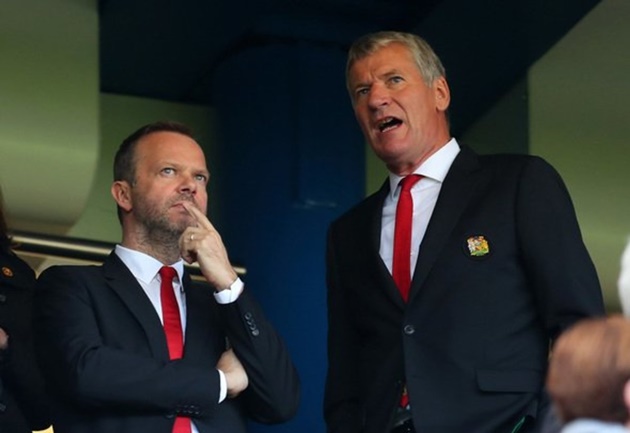 Kieran Maguire: Woodward has 'snout in the trough' after Man United behind-the-scenes news - Bóng Đá