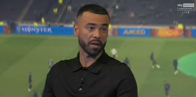 'You can't lose key players... he can do EVERYTHING': Chelsea must not let Antonio Rudiger leave, insists Ashley Cole - Bóng Đá
