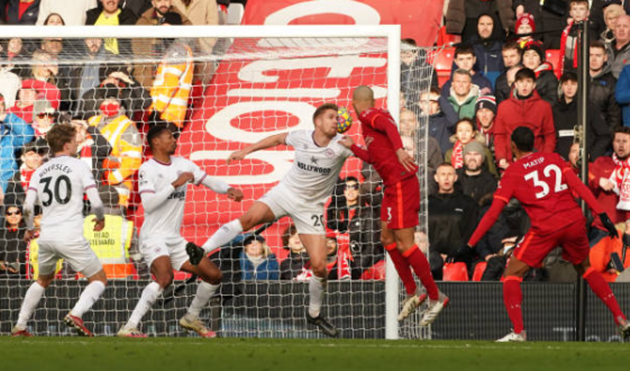 Liverpool fans rave about Fabinho performance against Brentford - Bóng Đá