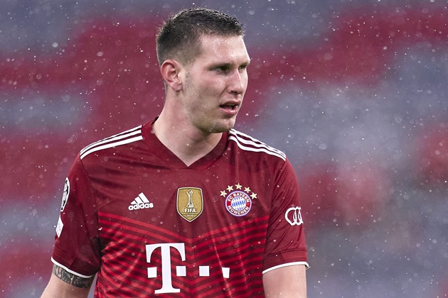 Chelsea in contact with Germany international's representatives over potential free transfer move (Sule) - Bóng Đá