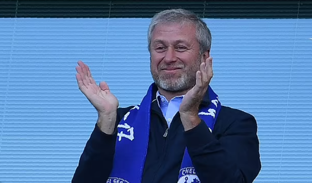 Chelsea owner Roman Abramovich hands club to charitable foundation hours after fears it could go BUST - Bóng Đá