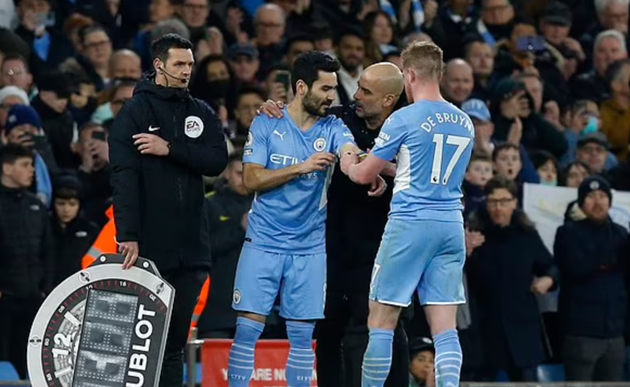 The Premier League 'WILL allow teams to make five substitutions a game from next season' - Bóng Đá