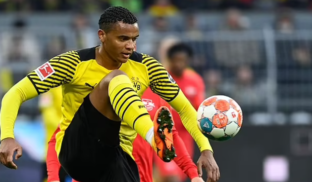 Manuel Akanji insists he is 'fully focused' despite reports linking him with a move to Manchester United  - Bóng Đá