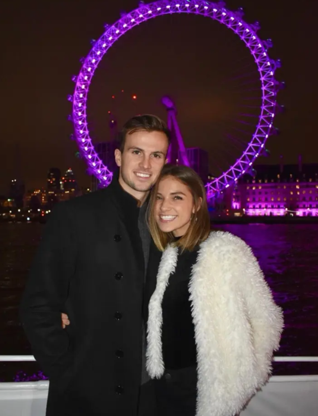 Meet Arsenal star Rob Holding’s stunning girlfriend Paige Almendariz - Bóng Đá