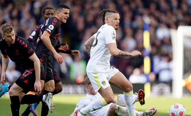 Manchester City agree £45m deal with Leeds United for Kalvin Phillips - Bóng Đá