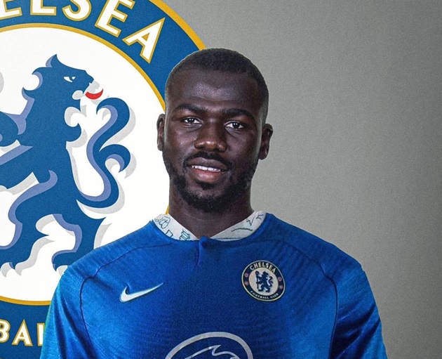 Koulibaly trở thành tân binh thứ 2 của Chelsea.