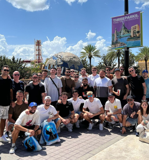 Chelsea stars take break during pre-season tour to head to Universal Studios - Bóng Đá