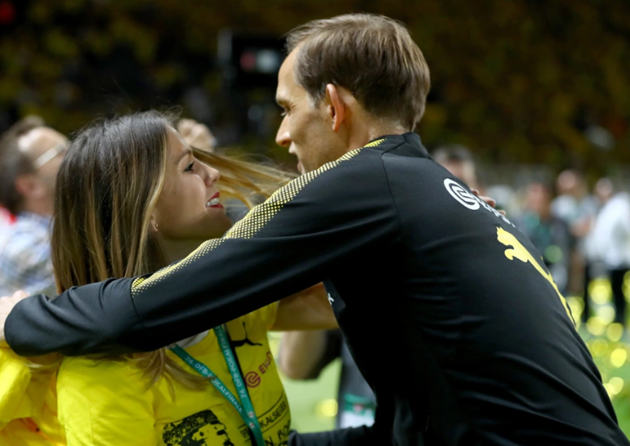 Chelsea boss Thomas Tuchel pictured on holiday with new Brazilian girlfriend - Bóng Đá