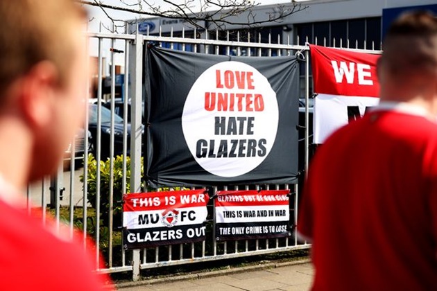 Trận Liverpool sẽ khiến nhà Glazer 'bay màu' khỏi Man Utd? - Bóng Đá