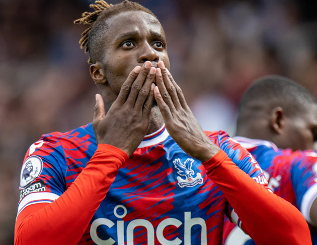 ‘ABSOLUTELY DEVASTATING’: CAMPBELL REACTS TO HEARING WHO ARSENAL COULD SIGN NOW (Zaha) - Bóng Đá
