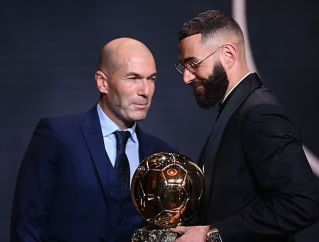 Zinedine Zidane insists Benzema is 'the greatest striker in the HISTORY  - Bóng Đá