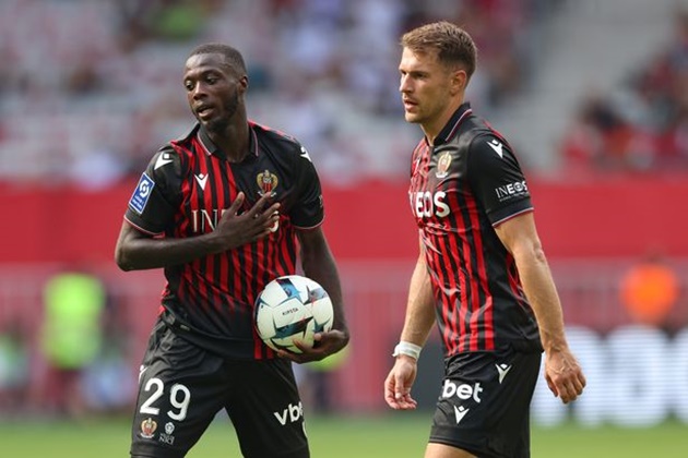 How Nicolas Pepe is faring at Nice after £72million forward's desperate loan - Bóng Đá