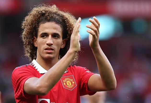 Manchester United teenager Hannibal Mejbri is included in Tunisia's squad for the World Cup - Bóng Đá
