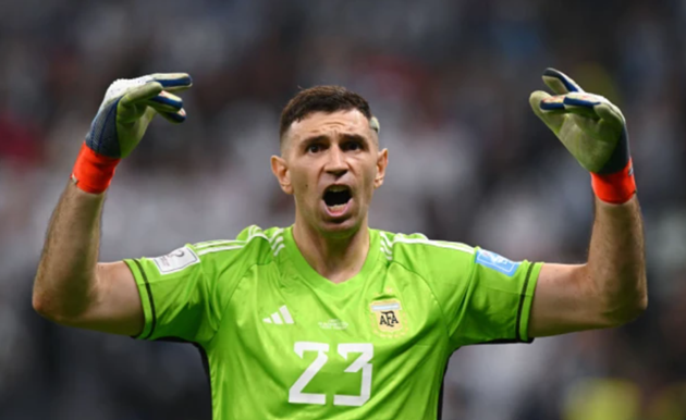Roy Keane and Gary Neville give verdict on Emiliano Martinez’s penalty shootout antics as Argentina win World Cup - Bóng Đá