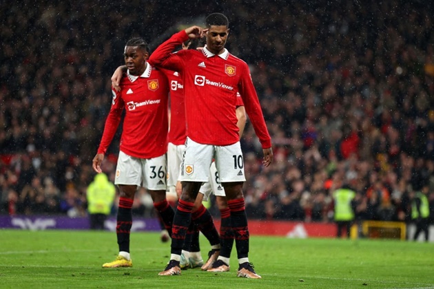Rashford tiếp tục nổ súng.