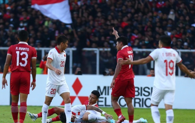 TRỰC TIẾP Indonesia 0-0 Việt Nam (H2): Va chạm nảy lửa - Bóng Đá