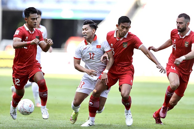 TRỰC TIẾP Indonesia 0-0 Việt Nam (H1): Quang Hải dứt điểm thiếu chính xác - Bóng Đá