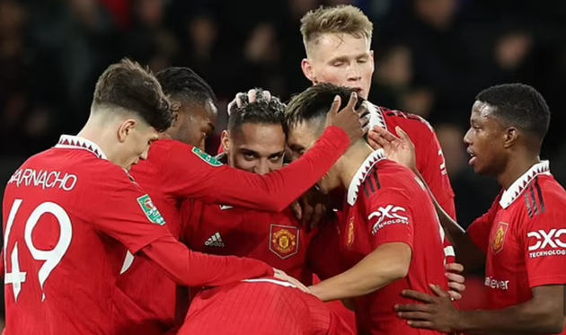 Rio Ferdinand credits Erik ten Hag for rebuilding confidence and discipline at Old Trafford as his old club gear up for Man City showdown - Bóng Đá