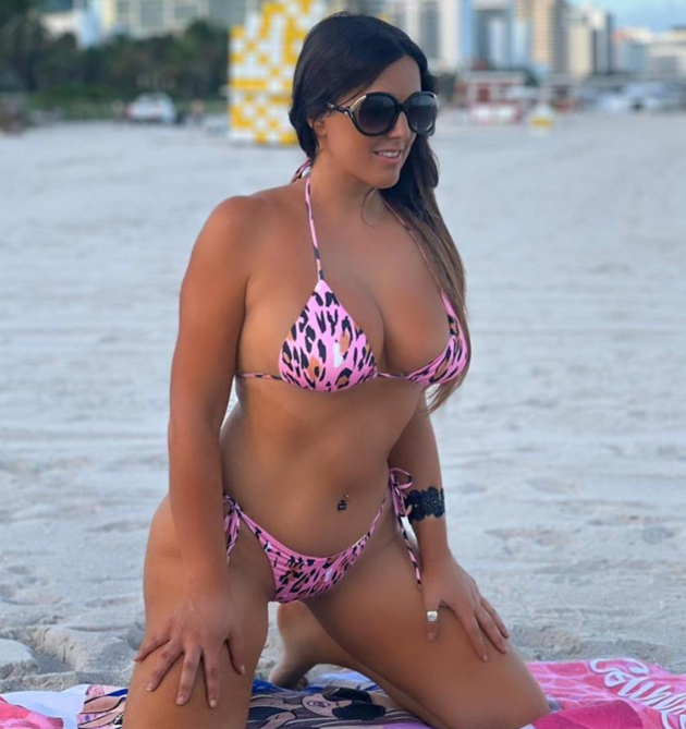 World’s sexiest referee and ex-Playboy model Claudia Romani - Bóng Đá