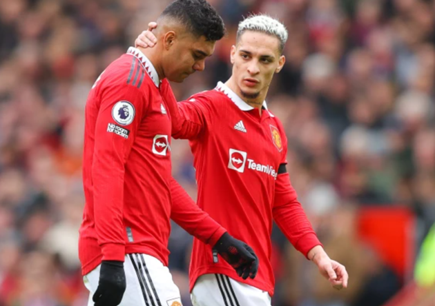 Antony sends message to Casemiro after red card in Manchester United’s draw vs Southampton - Bóng Đá