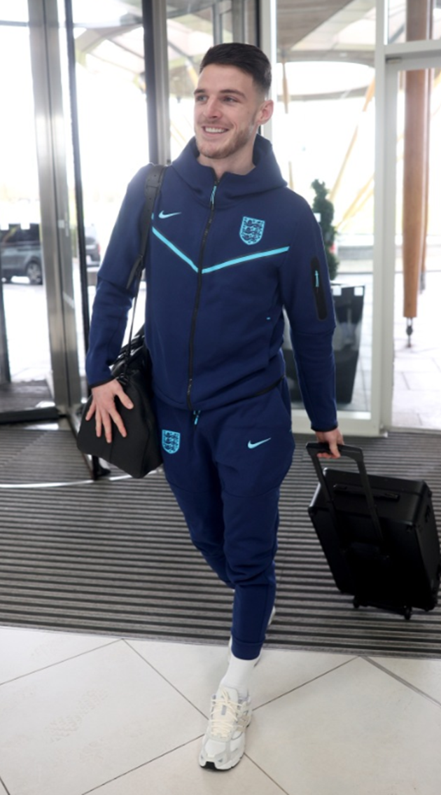 England stars meet up for crunch Italy clash  - Bóng Đá