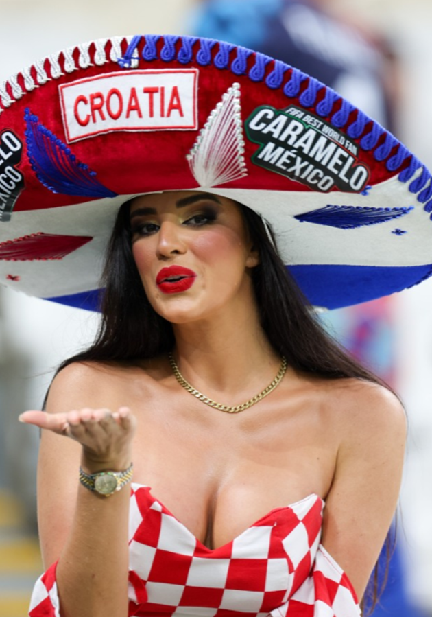 World Cup’s hottest fan Ivana Knoll poses topless as awestruck fans hail ‘best photo EVER’ - Bóng Đá