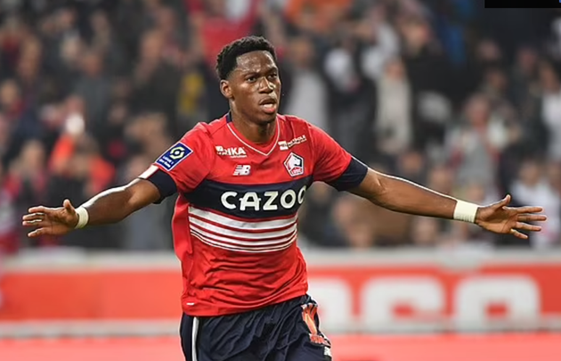 Manchester United and Chelsea 'to go head to head in bid to sign Lille star Jonathan David' - Bóng Đá