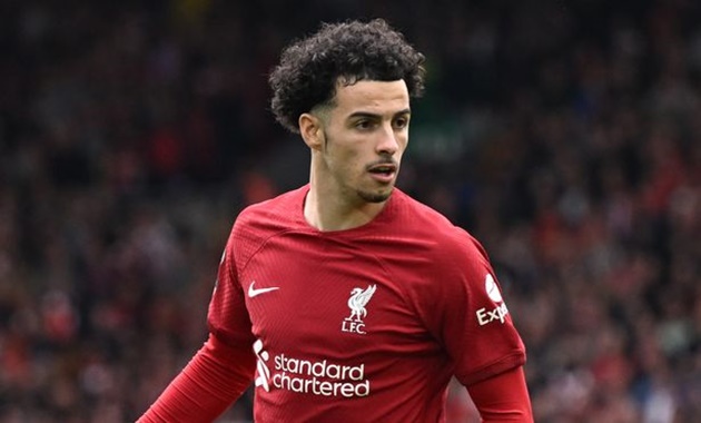 Jones thi đấu ấn tượng.