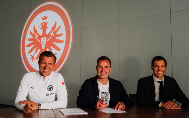 Mario Götze signs new long term deal at Eintracht Frankfurt - Bóng Đá