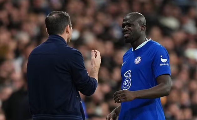 Kalidou Koulibaly 'offered surprise Chelsea escape route after an approach from Saudi Arabia's PIF - Bóng Đá