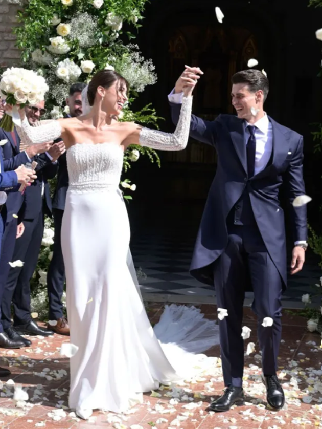 Kepa marries stunning Miss Universe Spain partner - Bóng Đá