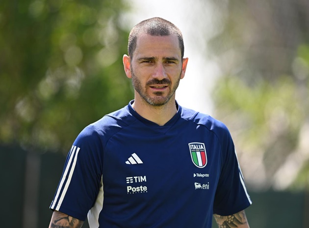 Xuất hiện đội bóng 'giải cứu' Bonucci